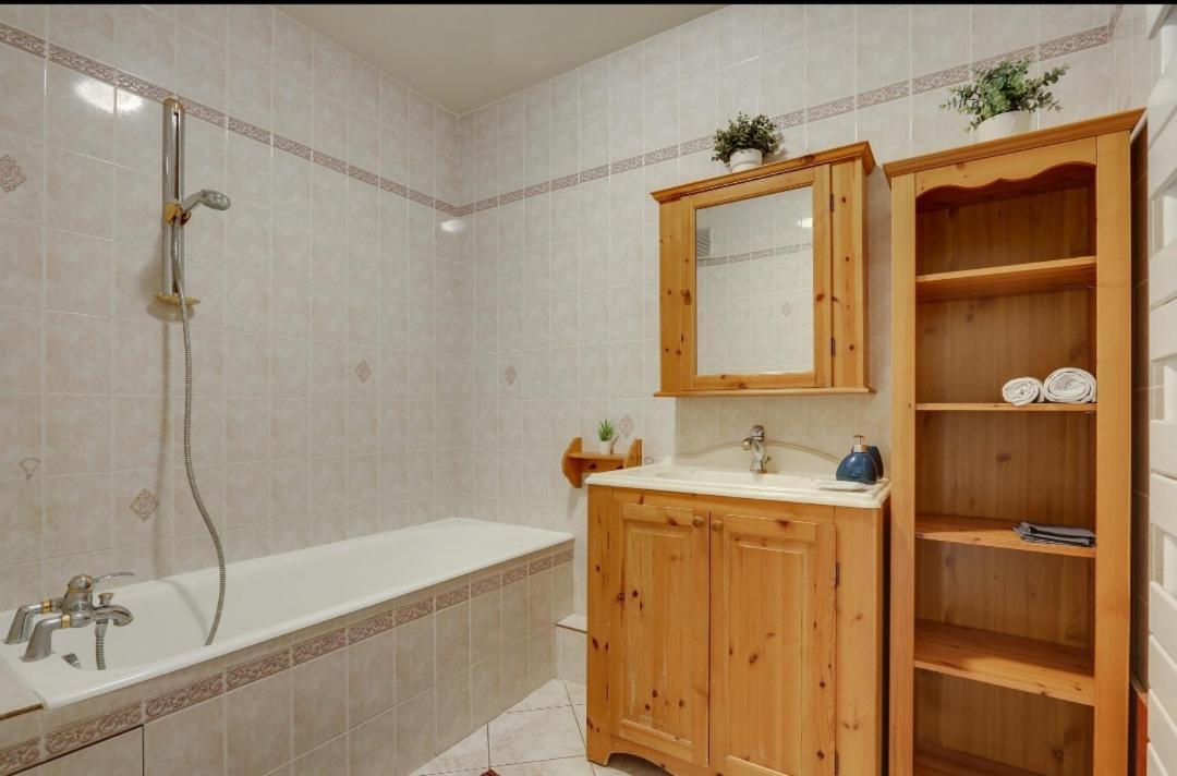 3 Ch 7 Personnes Calme Proche Paris Apartment Ris-Orangis Exterior foto